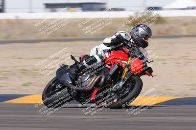 media/Sep-25-2023-Moto Forza (Mon) [[81ffa65e0a]]/B-C Group/Session 2 (Turn 4)/